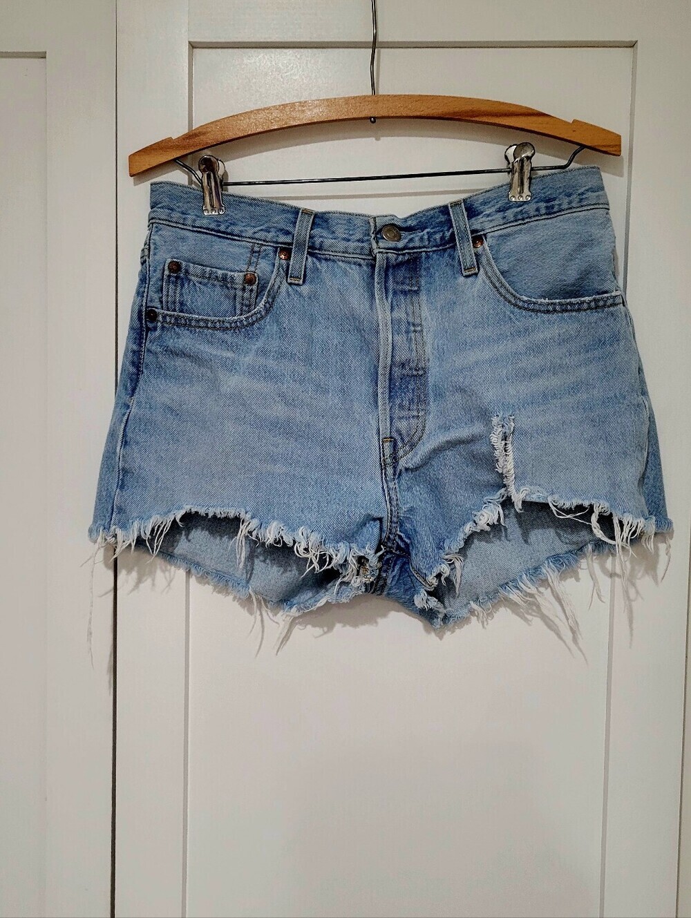 Levi's 501 Classic High Rise Button Fly Distressed Denim Shorts | Size 8 (27)